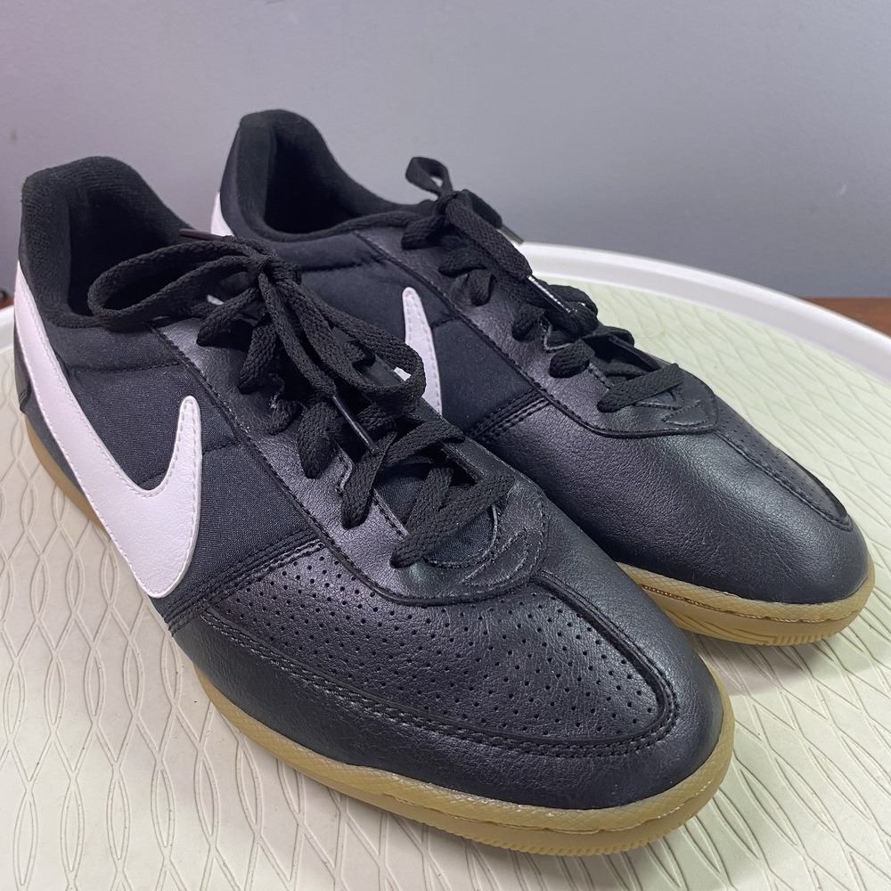 Nike Davinho Mens Soccer Sneakers Shoes Black&White‎ Style 580452-010 Sz.8 NWB